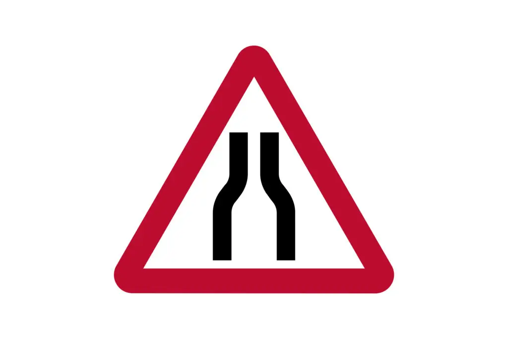 3 road narrows both sides
